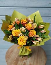 Букет цветов из:  Альстромерии и Розы в Комсомольский Республики Дагестан