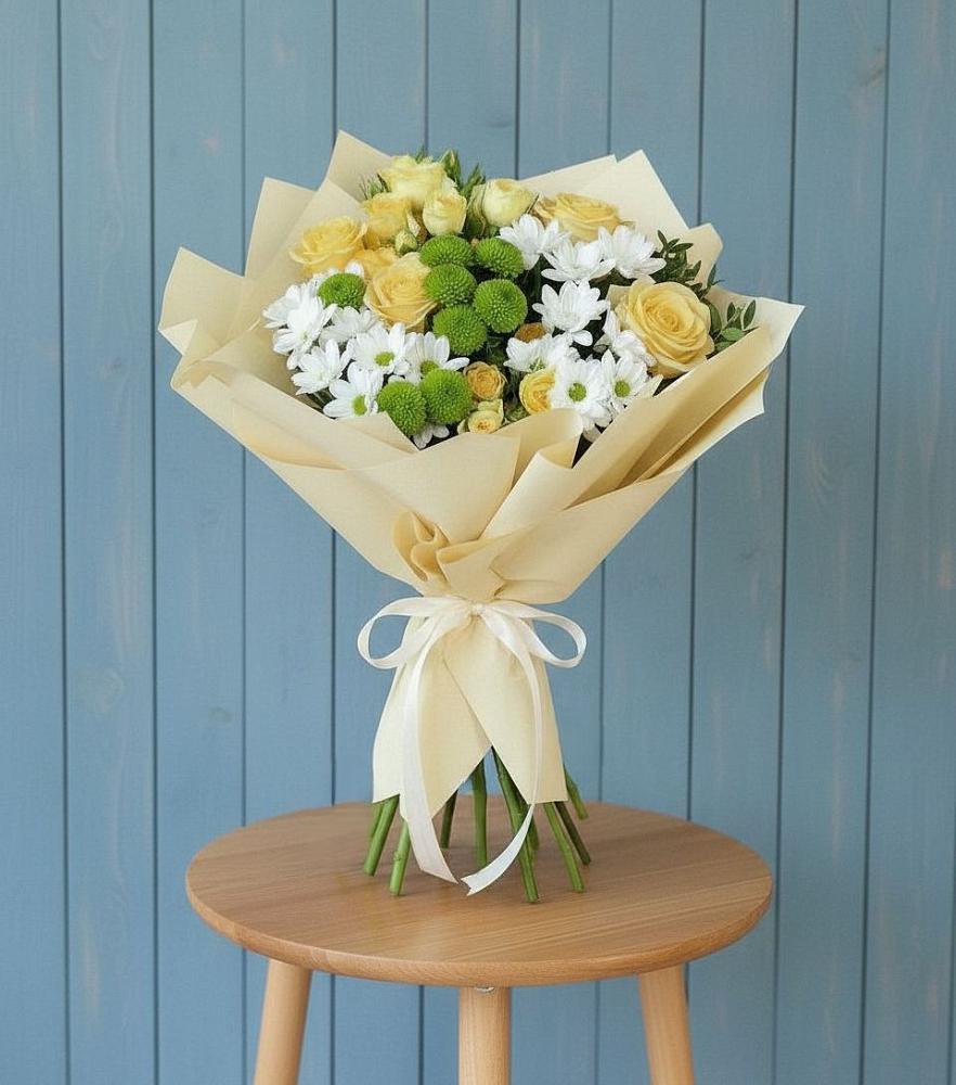 Букет цветов из: Хризантемы и Розы в Комсомольский Республики Дагестан