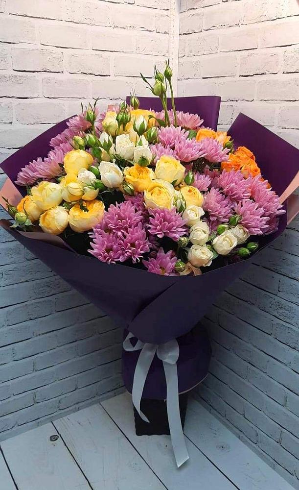 Букет цветов из: Хризантемы и Розы в Комсомольский Республики Дагестан