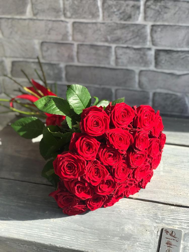 Букет Красные розы Фридом в Комсомольский Республики Дагестан