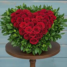 Цветочная композиция из Розы в виде сердца в Комсомольский Республики Дагестан