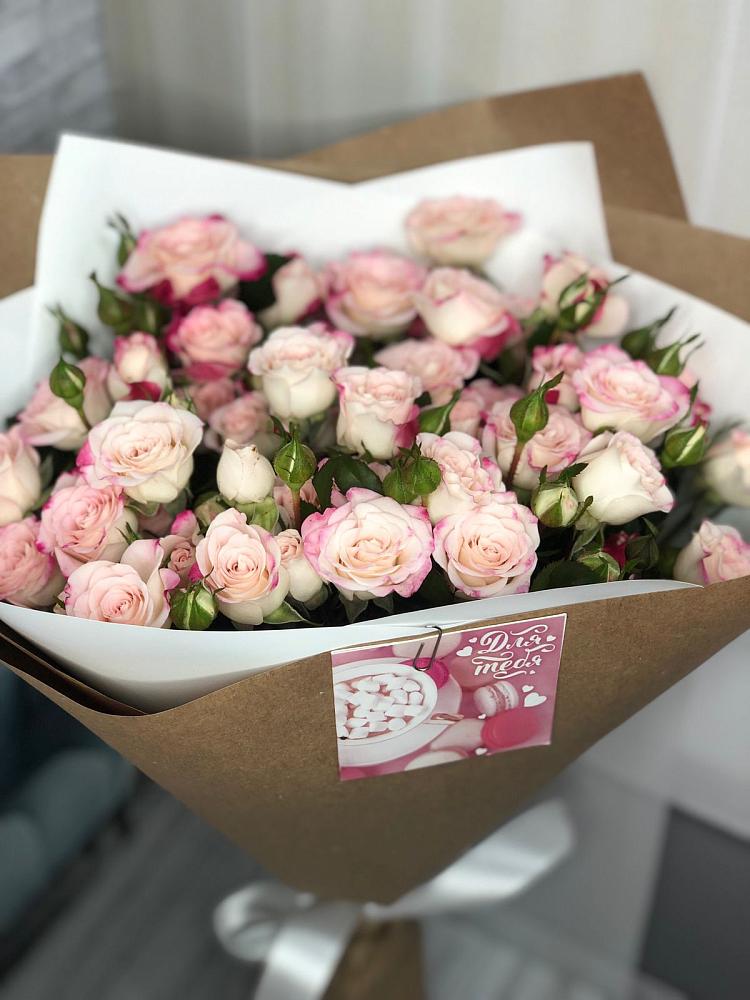 Букет цветов из: Розы в Комсомольский Республики Дагестан