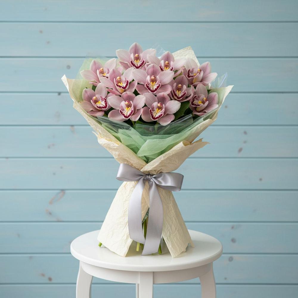 Букет цветов из: Орхидеи и Розы в Комсомольский Республики Дагестан