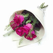 Букет цветов из:  Розы в Комсомольский Республики Дагестан