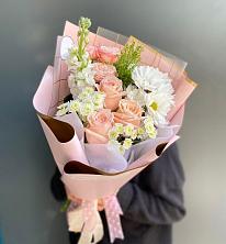 Букет цветов из:  Хризантемы и Розы в Комсомольский Республики Дагестан