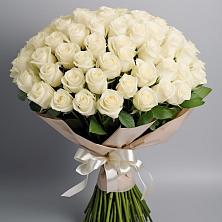 Букет 101 беля роза Белоснежка в Комсомольский Республики Дагестан