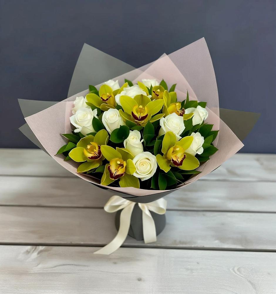 Букет цветов из: Орхидеи и Розы в Комсомольский Республики Дагестан