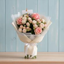 Букет цветов из:  Розы в Комсомольский Республики Дагестан