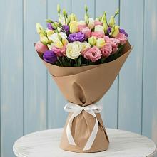Букет цветов из:  Лизиантусы в Комсомольский Республики Дагестан