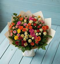 Букет Микс из разноцветных кустовых роз в Комсомольский Республики Дагестан