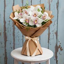 Букет цветов из:  Орхидеи и Розы в Комсомольский Республики Дагестан