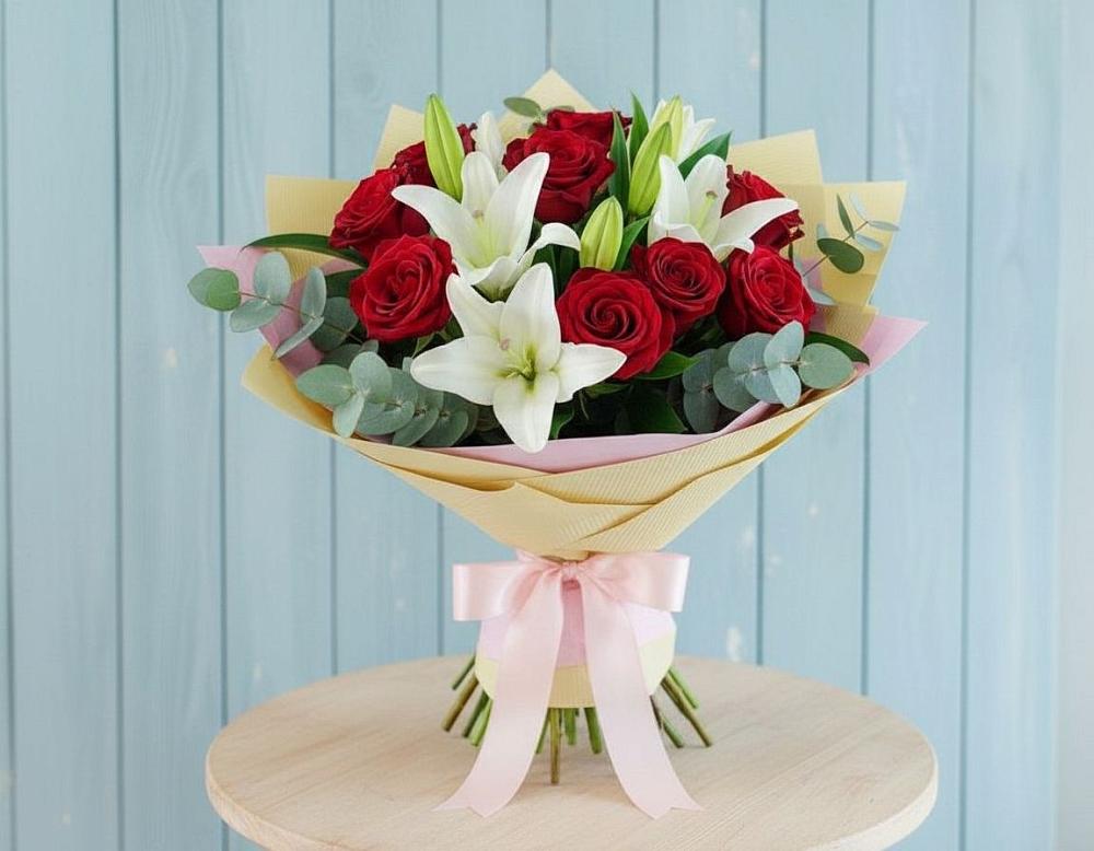 Букет цветов из: Лилии и Розы в Комсомольский Республики Дагестан